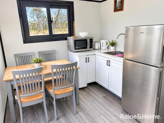 Fully Furnished 2 Bedroom Granny Flat