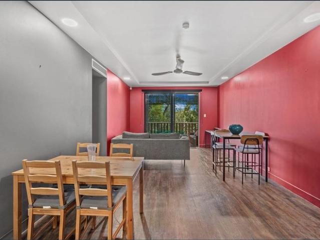 Fully furnished 2 bedroom top floor unit