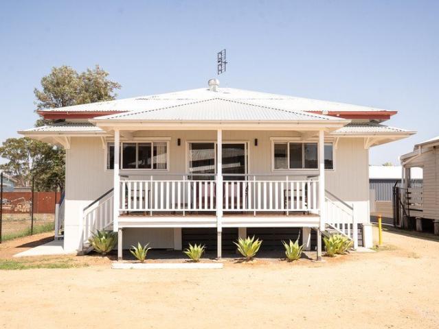 Fully Furnished 2 Bedroom Unit