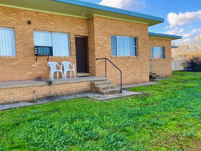 FULLY FURNISHED 2 BEDROOM UNIT