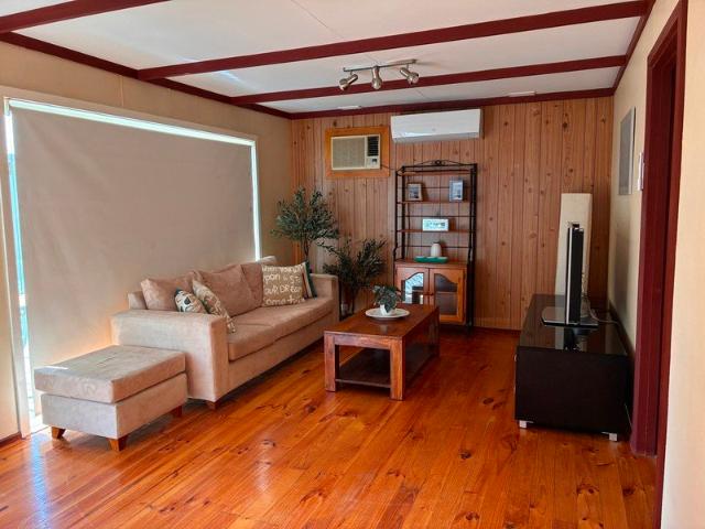 Fully Furnished 2 Bedroom Unit Move In & Enjoy!