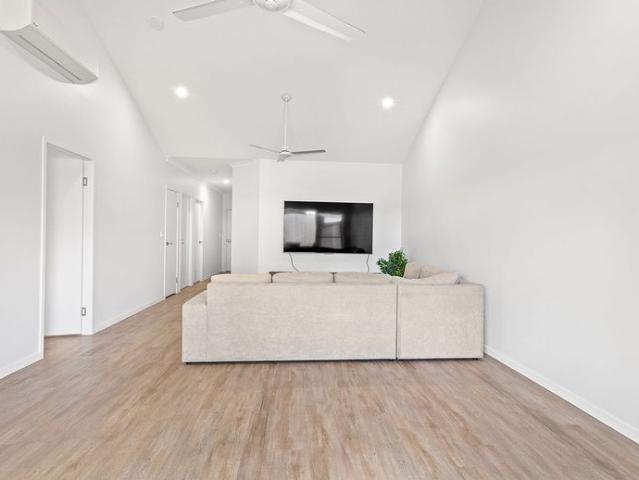 Fully Furnished 2 Bedroom Unit with Private Courtyard in The Grove