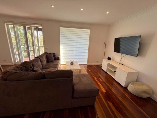 Fully Furnished 2 Bedroom Unit with Stunning Mountain Views Pokolbin