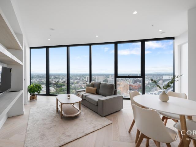 Fully Furnished 2 Bedroom 2 Bathroom Luxury Apartment
