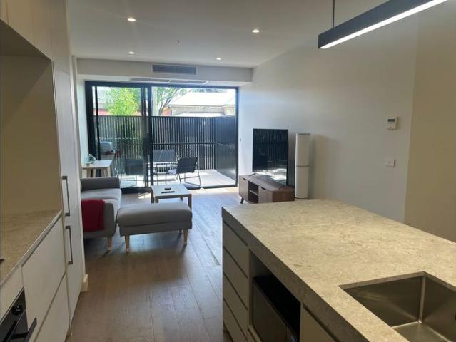 FULLY FURNISHED 2 Bedrooms, 2 bathrooms, 1 Car Spacious Living