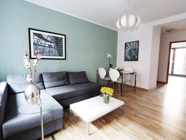 Fully Furnished 2 Room Apartment with Terrace in Berlin Mitte