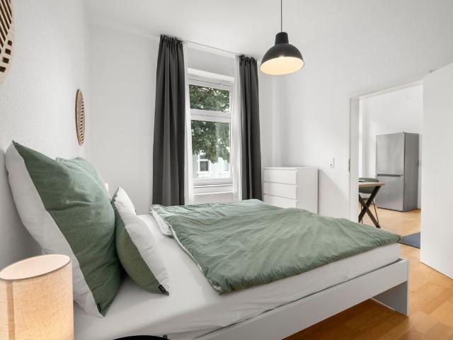 Fully furnished 2 room apartment in Wuppertal Vohwinkel, Wuppertal Amsterdam Apartments for Rent