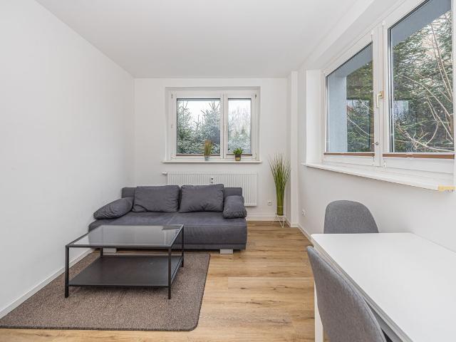 Fully Furnished 2 Room Apartment Next to Leipzig Trade Fair with Parking, Leipzig Amsterdam Apartments for Rent