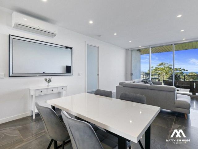 Fully Furnished 2 Storey Penthouse Apartment with Extensive Bay Views