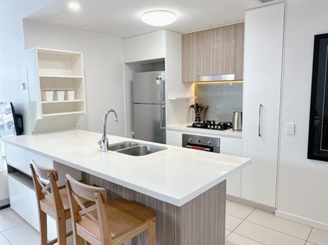 Fully Furnished 2B2B at QUT Kelvin Grove