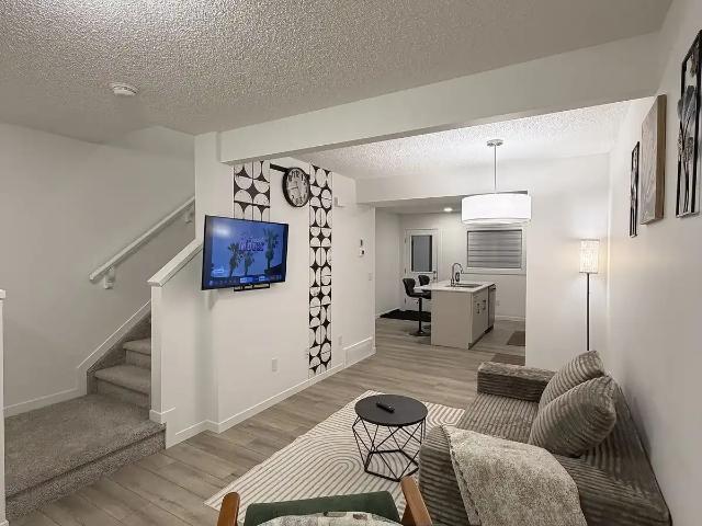 Fully Furnished 2Bed+2Bath Townhouse|All Utilities Included|Secord Promenade — 2 Bedrooms Townhouse