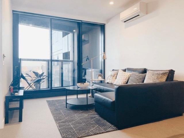 Fully Furnished 2bed 1 bath apartment available in Oct!