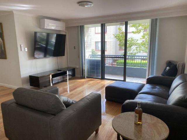 Fully Furnished 2BR/2BA in Rosebery with Pool & Gym CLOSE TO UNIVERSITIES!