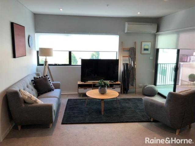 Fully Furnished 2Br 2B&T Apartment in Williams Landing!