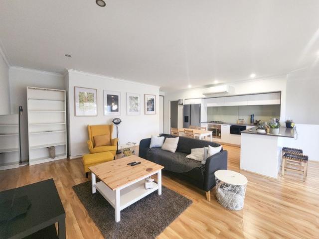 FULLY FURNISHED 2x2 T/HOUSE IN VIBRANT NORTH PERTH