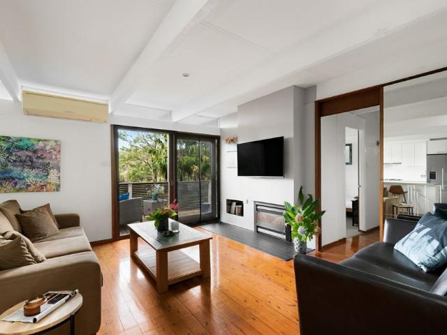 Fully Furnished 4 Bedroom Family Home