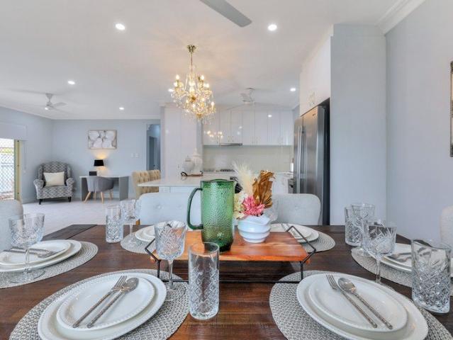 Fully Furnished 4 Bedroom Home! Short term lease