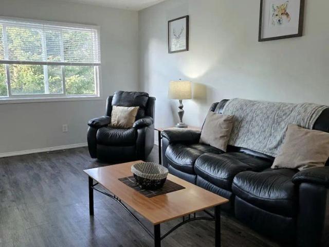Fully Furnished 4 Bedroom Home | 6 Beds | All Inclusive | Oriole Park — 4 Bedrooms Duplex