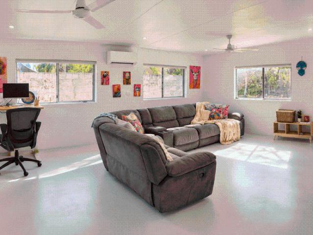 Fully Furnished 4 Bedroom Home + Granny Flat