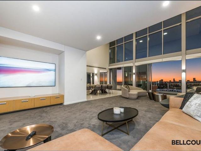 Fully Furnished 4 Bedroom Luxury Apartment with Spectacular City & River Views
