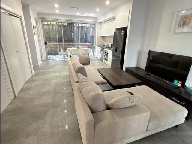 Fully furnished 4 bedrooms Townhouse for lease