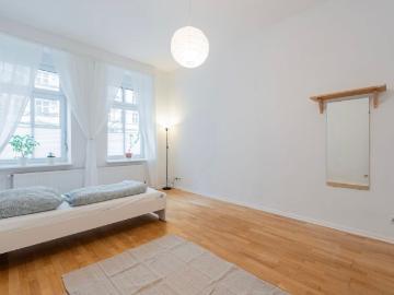 Fully Furnished 4 Room Apartment 102 sqm Prenzlauer Berg Alexander Platz in Quiet Courtyard Location – Prenzlauer Berg, Berlin Amsterdam Apartments for Rent