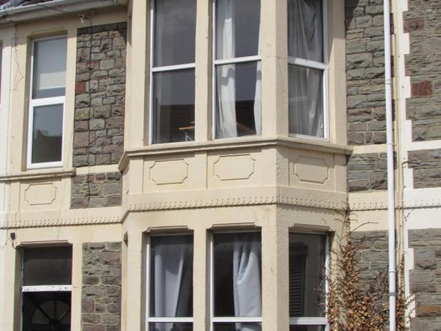 Fully furnished 6 bed house for students or profes