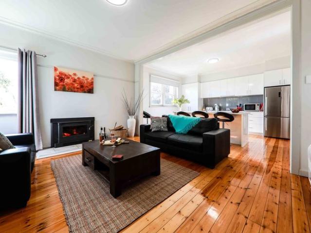 FULLY FURNISHED COUNTRY HOME