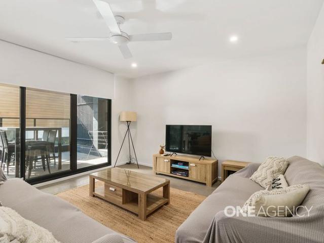 FULLY FURNISHED COASTAL UNIT IN THE HEART OF HUSKISSON