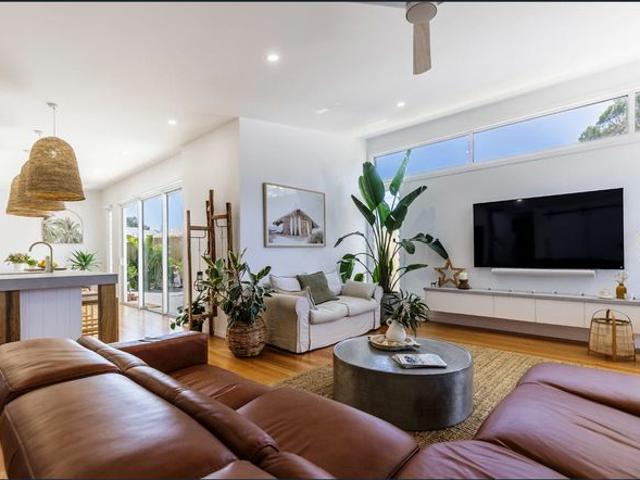 Fully Furnished Coastal Living in Turners Beach