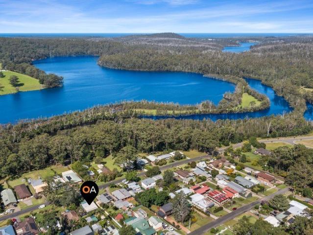 FULLY FURNISHED COASTAL RETREAT IN PEACEFUL FISHERMANS PARADISE
