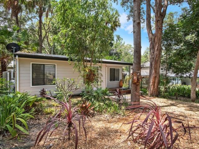 Fully Furnished Coastal Retreat in Pearl Beach