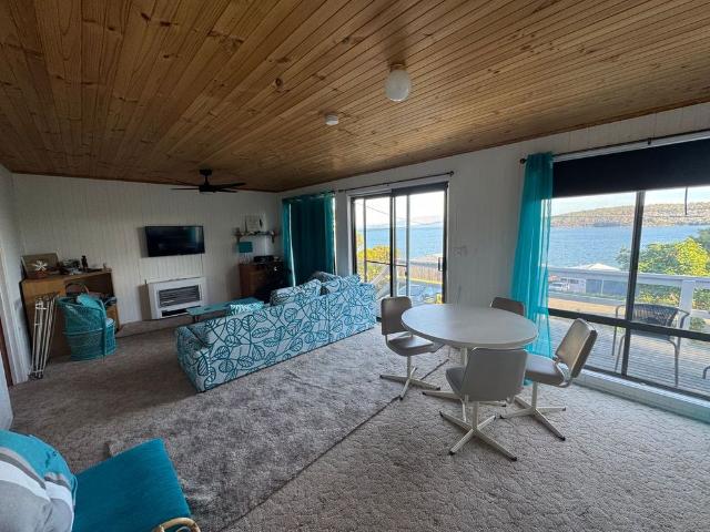 Fully Furnished Coastal Retreat in Primrose Sands
