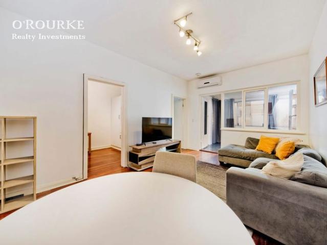 Fully Furnished Coastal Retreat Steps from Scarborough Beach