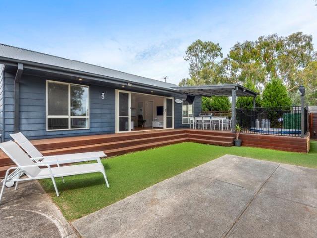 Fully Furnished Coastal Retreat with Outdoor Spa