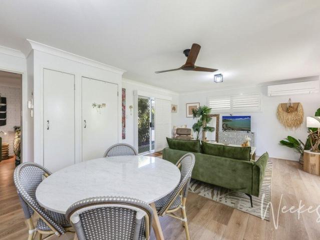 FULLY FURNISHED COASTAL RETREAT!