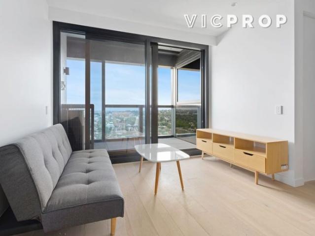 Fully Furnished Comfort & Elevated Views at Sky One