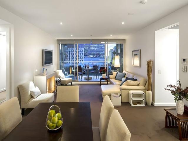 Fully Furnished CBD Apartment with Luxury Inclusions