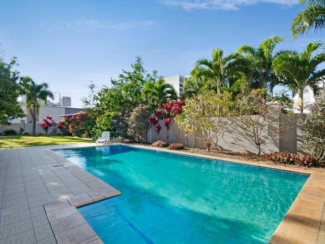 FULLY FURNISHED CBD APARTMENT WITH POOL, BALCONY & CITY LIFESTYLE!