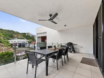 CBD Living With Flexible Investment Options Offers Over $700,000