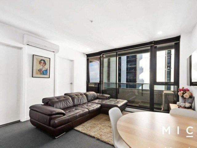 Fully Furnished CBD Living