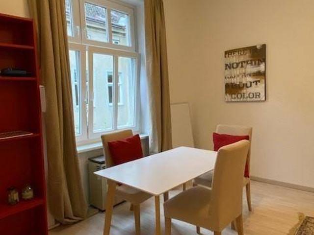 Fully furnished city apartment near U3 Westbahnhof/IKEA, 1,5 rooms, for 6 months free 09/26