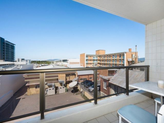 FULLY FURNISHED CITY LIVING