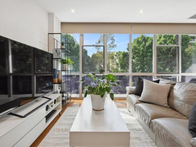 FULLY FURNISHED CITY STUDIO Modern Living in Concerto Tower