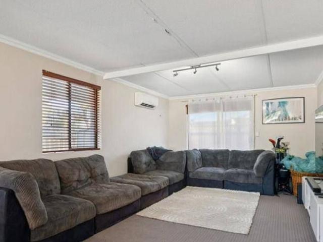 Fully furnished close to city & airport
