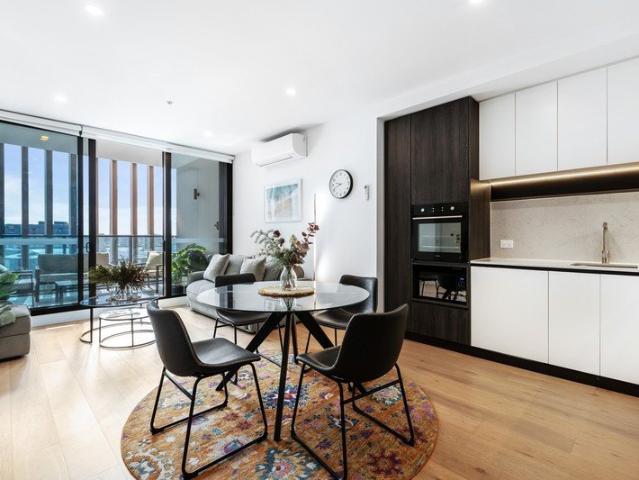 FULLY FURNISHED A Delightful Home in Alphington