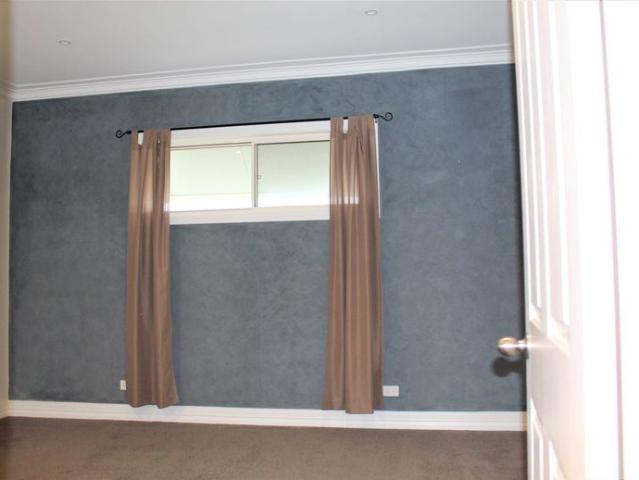 FULLY FURNISHED AND ALL UTILITIES INCLUDED TOWNHOUSE LIVING IN GREAT LOCATION!