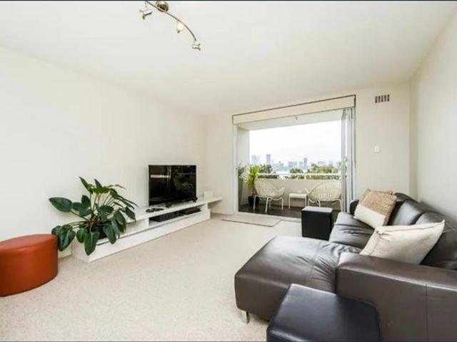 Fully furnished and equipped 2bdrm apt at South Perth