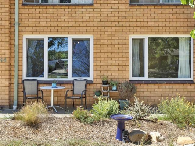 Fully furnished and equippped ground floor apartment