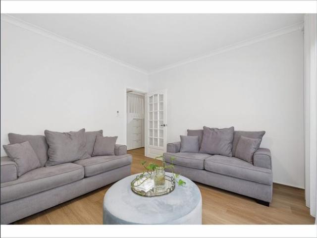 Fully Furnished Absolute Riverfront Residence